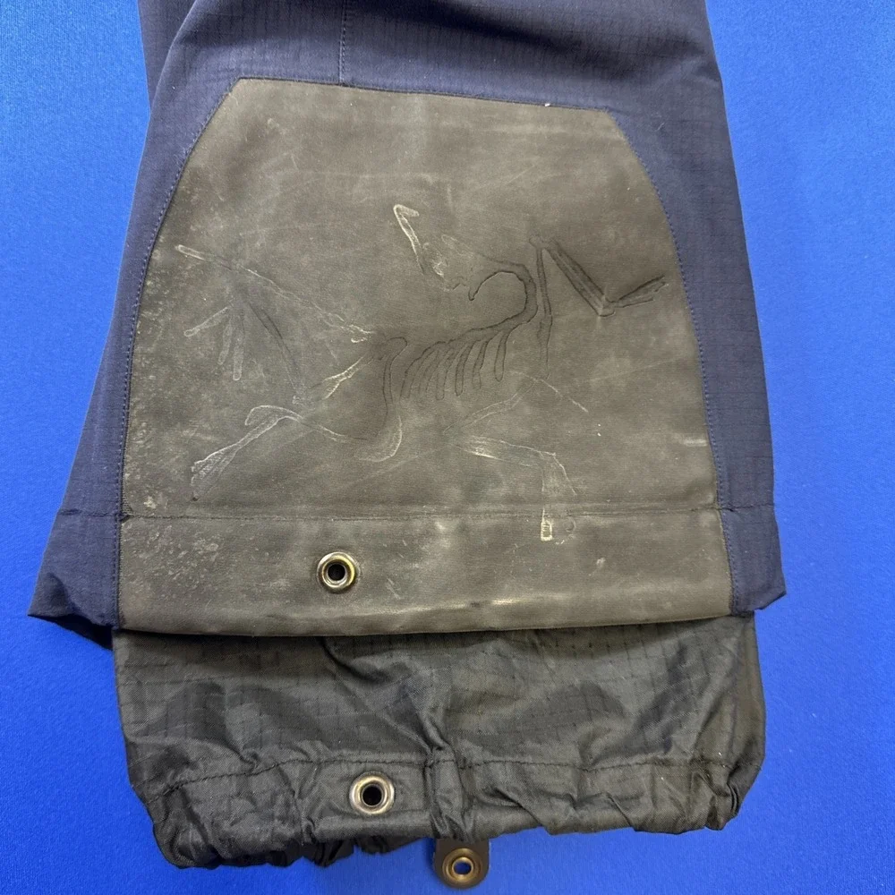 Arc'teryx Theta SV Bib Men's Bibs GTX Ski Pants Navy Size Mens M Canada 1997